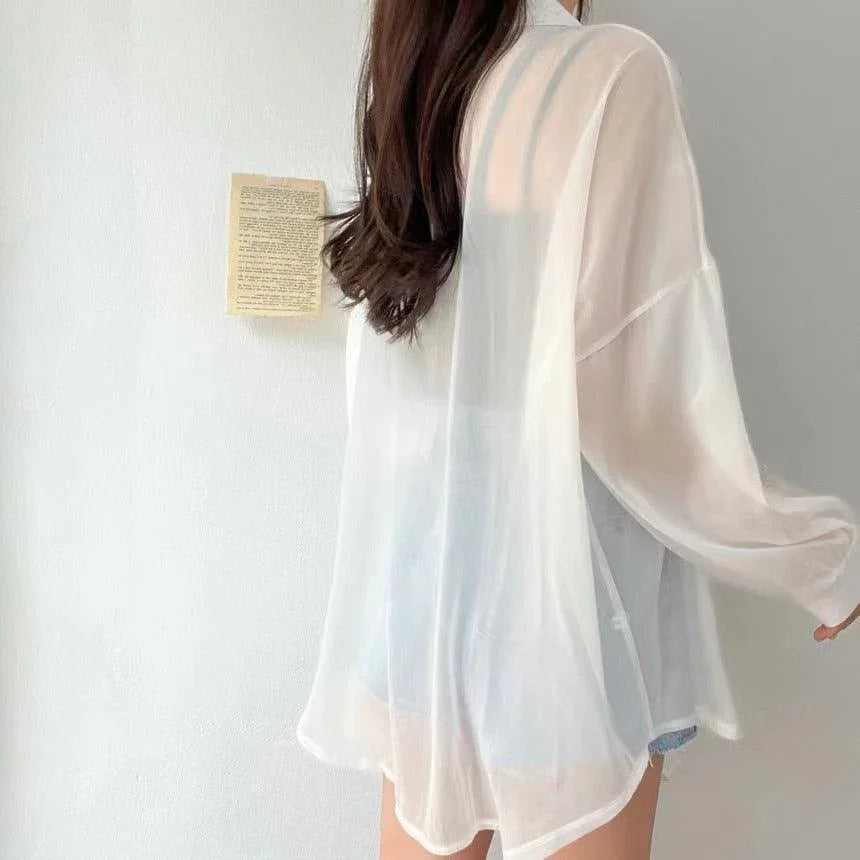 (Promoção Compre 1, Leve 2) Camisa Chiqué™ Estilo Sobretudo em Chiffon / Proteja-se do Sol com Muita Elegância e Estilo!!