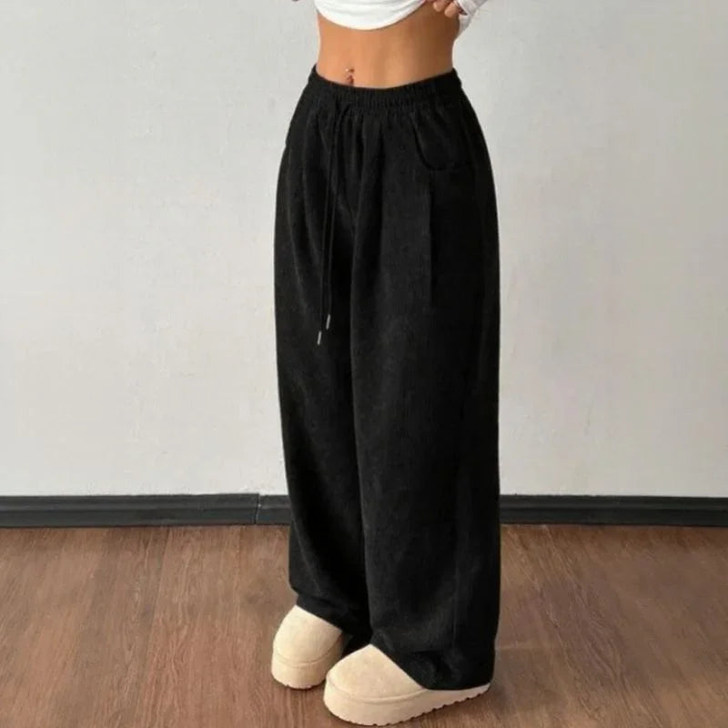 Calça Sara™ em Malha Texturizada Premium com Modelagem Ampla