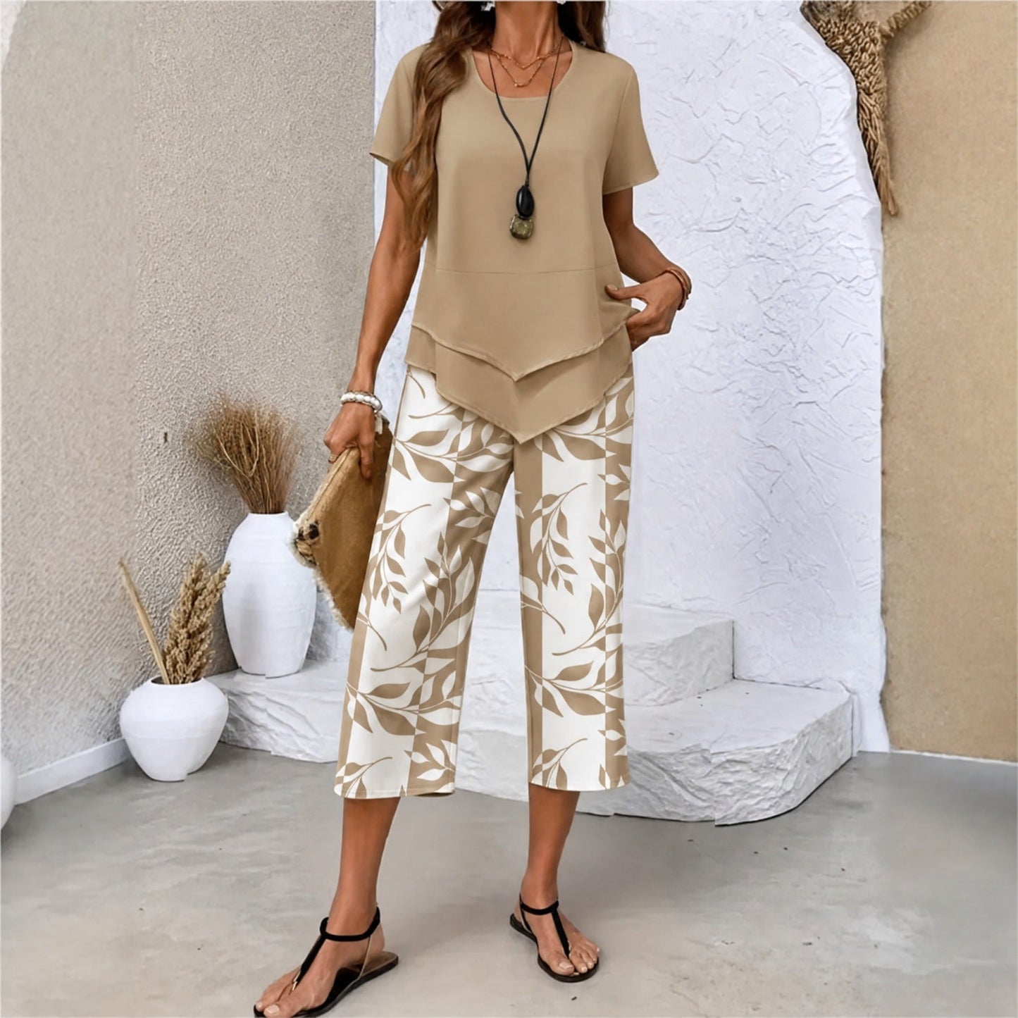 Conjunto Nativa™ com Blusa em Camadas e Calça Capri Estampada