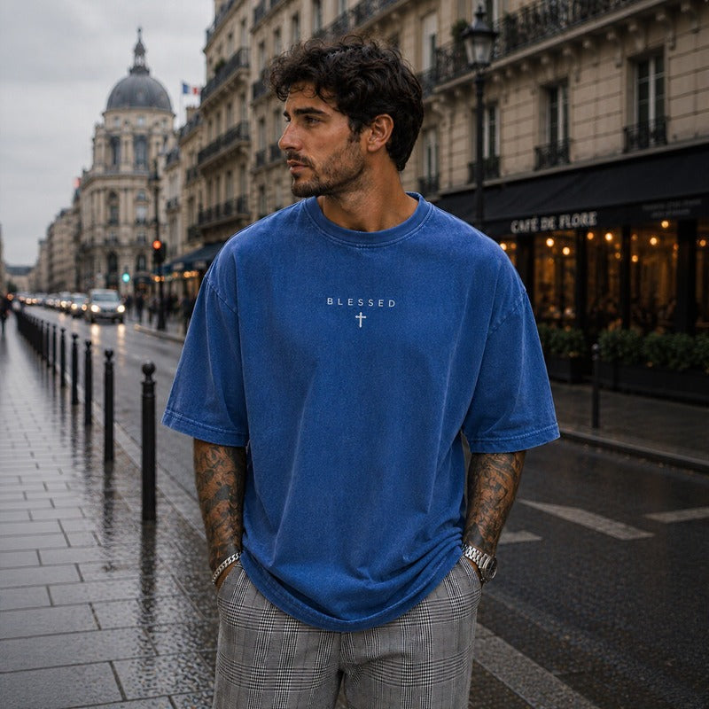 Camiseta Blessed Motion™ Oversized Com Acabamento Estonado