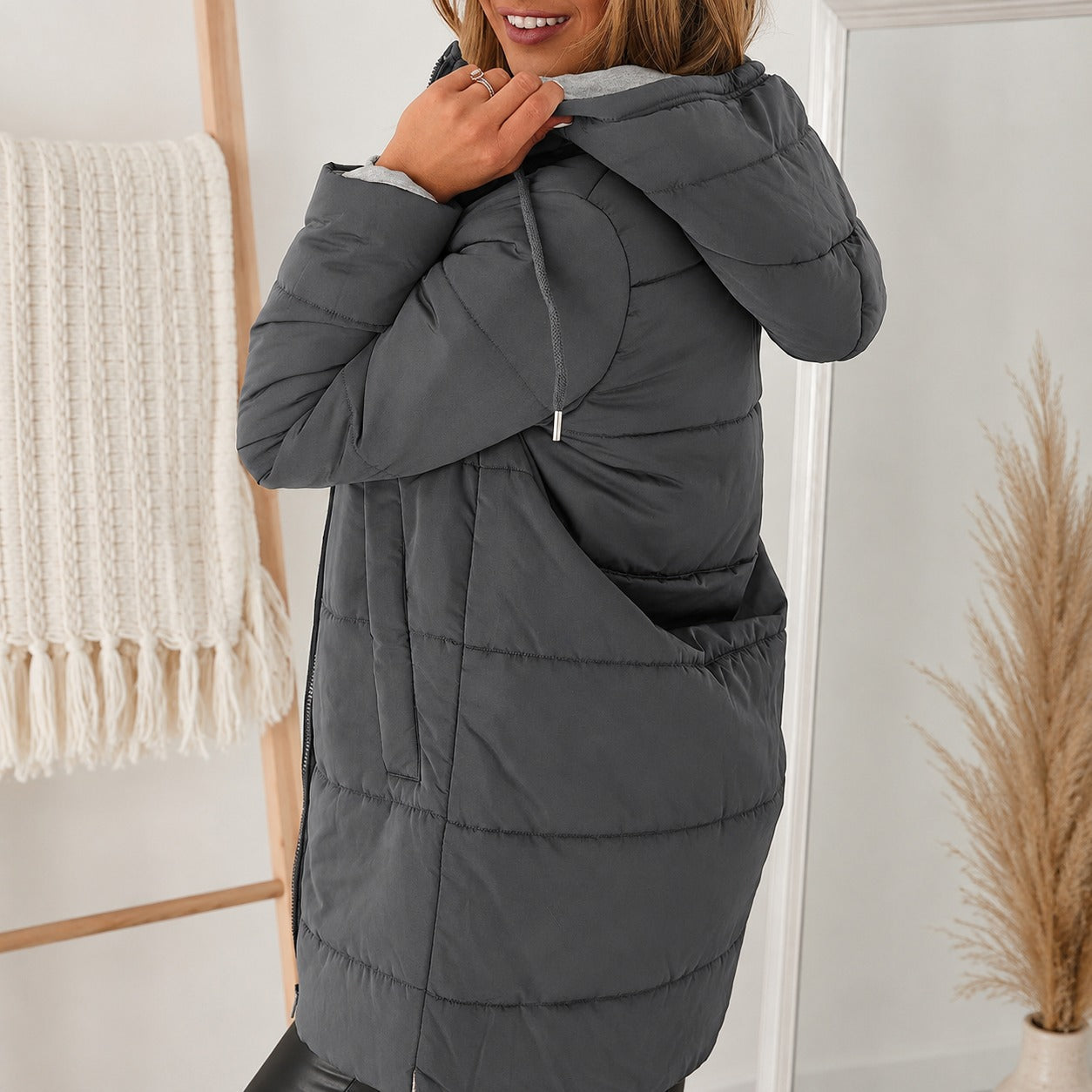 Casaco Lorenne™ com Comprimento Alongado e Capuz Forrado / Conforto Prático Para O Inverno!