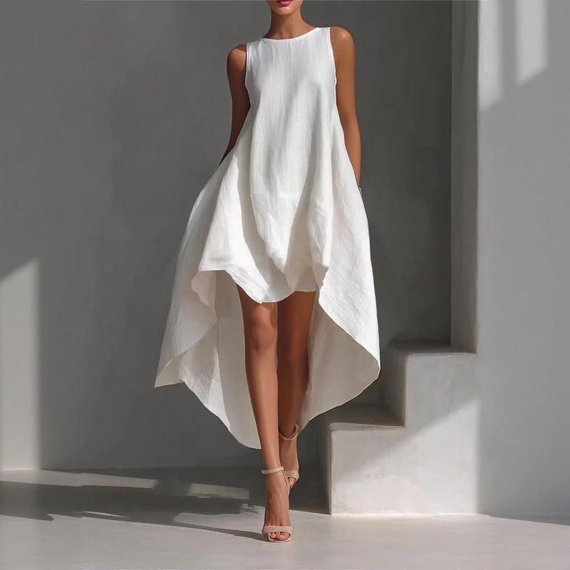 Vestido Solennie™ Com Barra Alongada e Design Minimalista