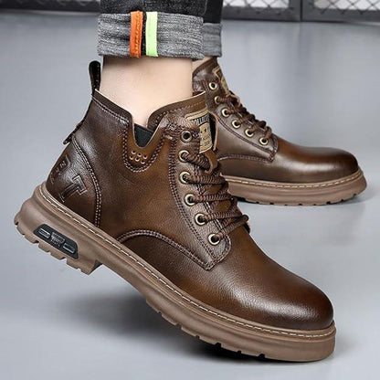 Coturno Invictus Explorer™ em Couro / Estilo Robusto, Conforto e Proteção para Seus Pés!