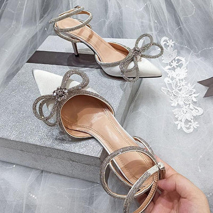 Sapato Salto Alto Feminino - Sophistique / O Toque de Elegância que Seus Pés Merecem!