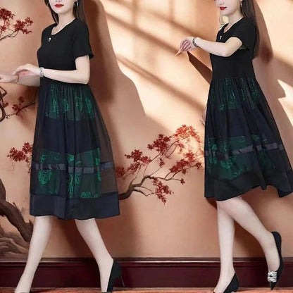 Vestido Flor d'Amore™ Dupla Camada / Estampa Floral com Renda Delicada: Elegância e Conforto Atemporal!