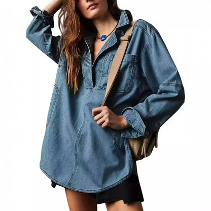 Blusa Jeans Riverland™ Oversized com Gola Aberta e Costuras Marcadas / Para Quem Valoriza Conforto e Autenticidade!