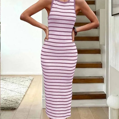 Vestido Sorella™ com Listras Atemporais e Fenda Lateral
