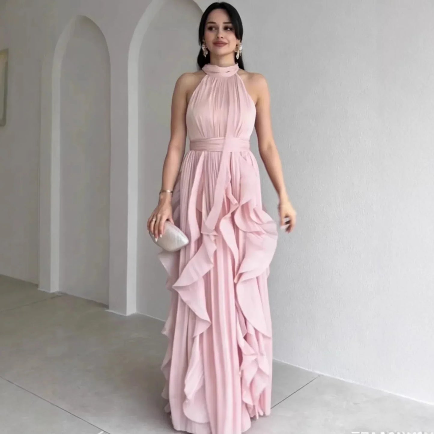 Vestido Avelora™ com Design Refinado e Movimento Sofisticado