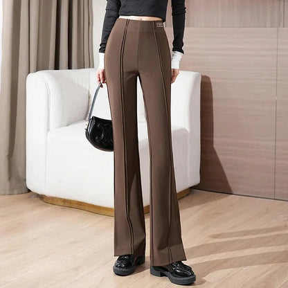 Calça MonaFlare™ Toque Parisiense / Silhueta Clássica com Toque Moderno!
