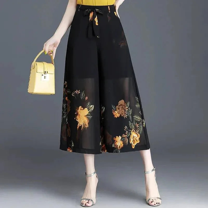 Calça Saia Jasmine™ com Design Floral em Chiffon / Estilo e Versatilidade com um Toque de Natureza!