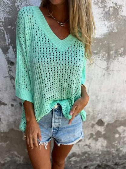 Blusinha Maré™ em Crochê de Algodão com Gola V / Leveza e Frescor para Dias de Sol!