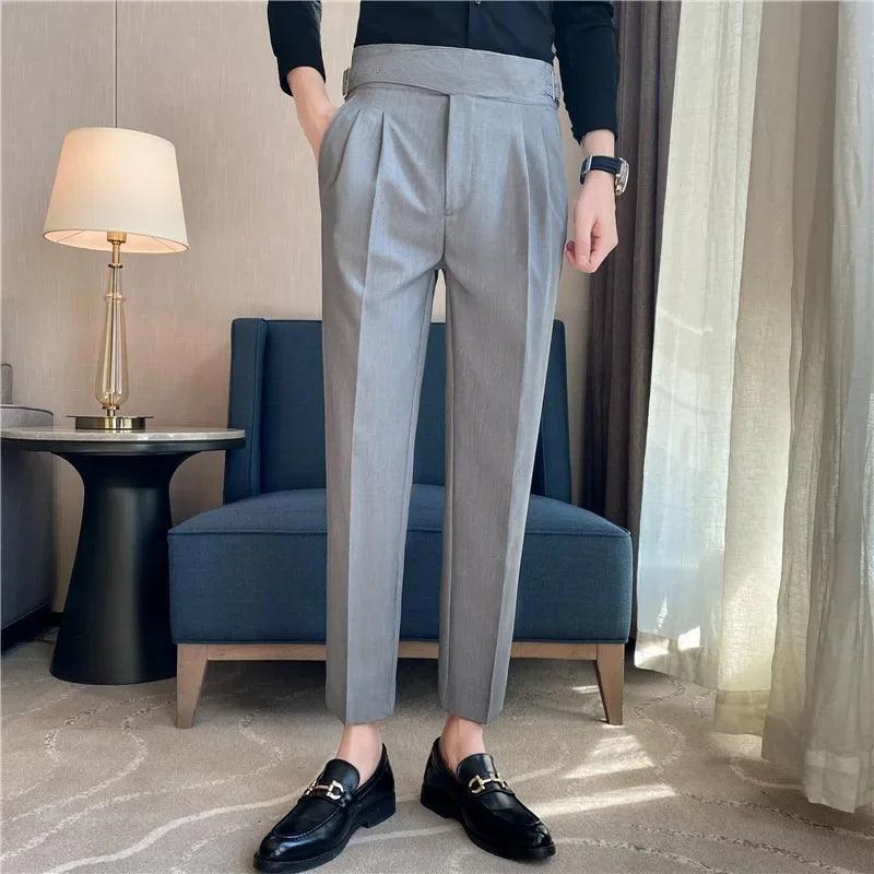 Calça Hampton™ de Alfaiataria Italiana Nobre com Cintura Ajustável / Sofisticação e Conforto Old Money para o Homem Exigente!
