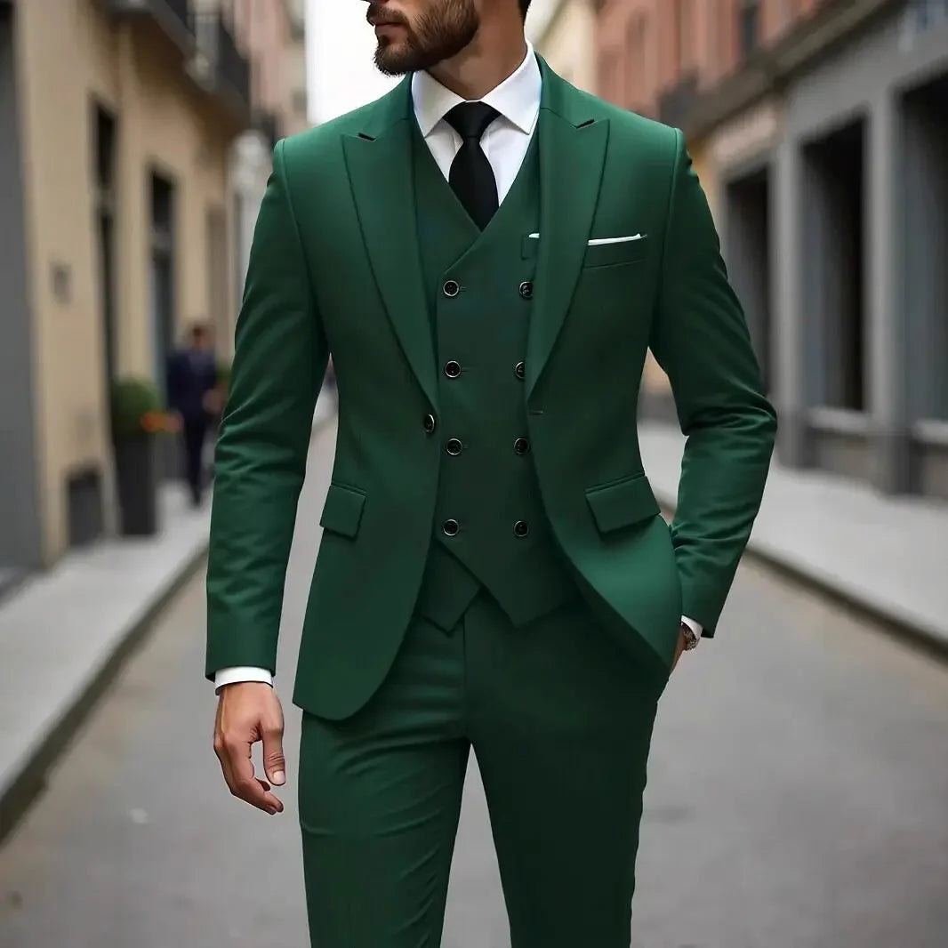 Terno Montevic™ com Colete Transpassado, Blazer Estruturado e Corte Slim / Presença Impecável Para Ocasiões Especiais.