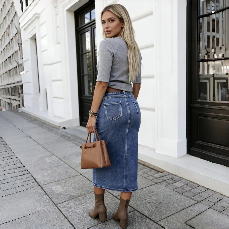 Saia Belmira™ em Jeans Premium com Botões Frontais e Fenda Elegante