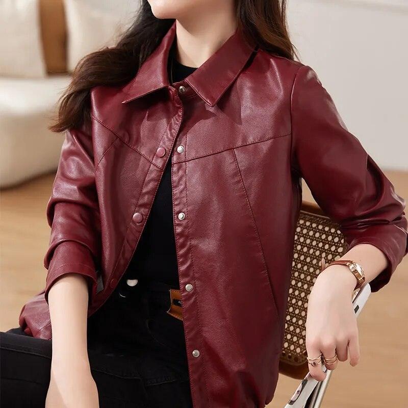 Jaqueta de Couro Donna Vintage: Elegância e Estilo Atemporal em Cada Detalhe!