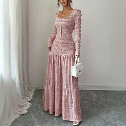 Vestido Longo Úrsula™ em Malha Plissada com Abotoamento Frontal