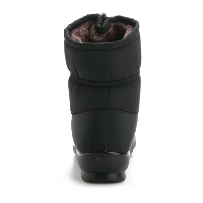 Botinha Sibéria™ com Forro Peluciado, Solado Antiderrapante e Impermeável / Proteção, Conforto e Estilo para Enfrentar os Dias Mais Frios!