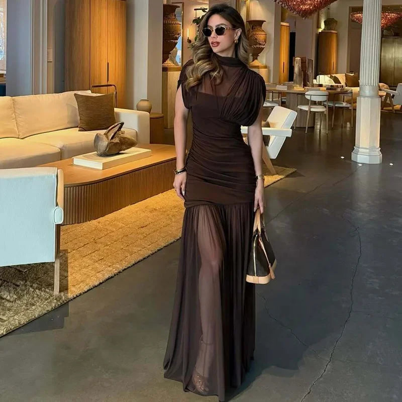 Vestido Elixire™ com Tule Translúcido e Drapeado Sofisticado