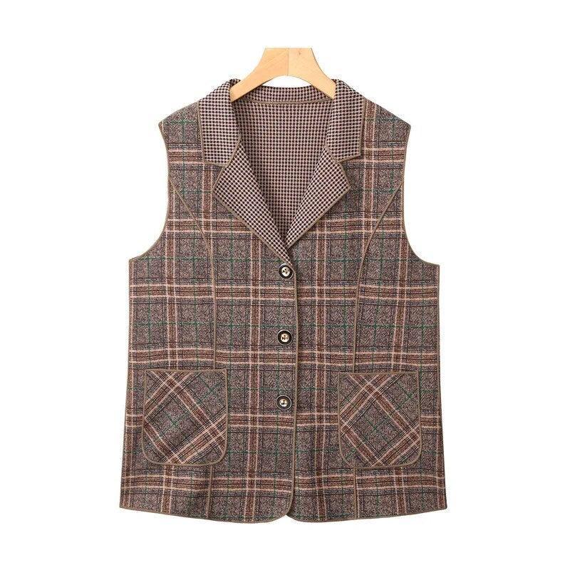 Colete Francesca™ com Lapela Elegante e Estampa Xadrez Clássica / O Charme Europeu em Uma Peça Atemporal e Sofisticada