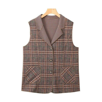 Colete Francesca™ com Lapela Elegante e Estampa Xadrez Clássica / O Charme Europeu em Uma Peça Atemporal e Sofisticada
