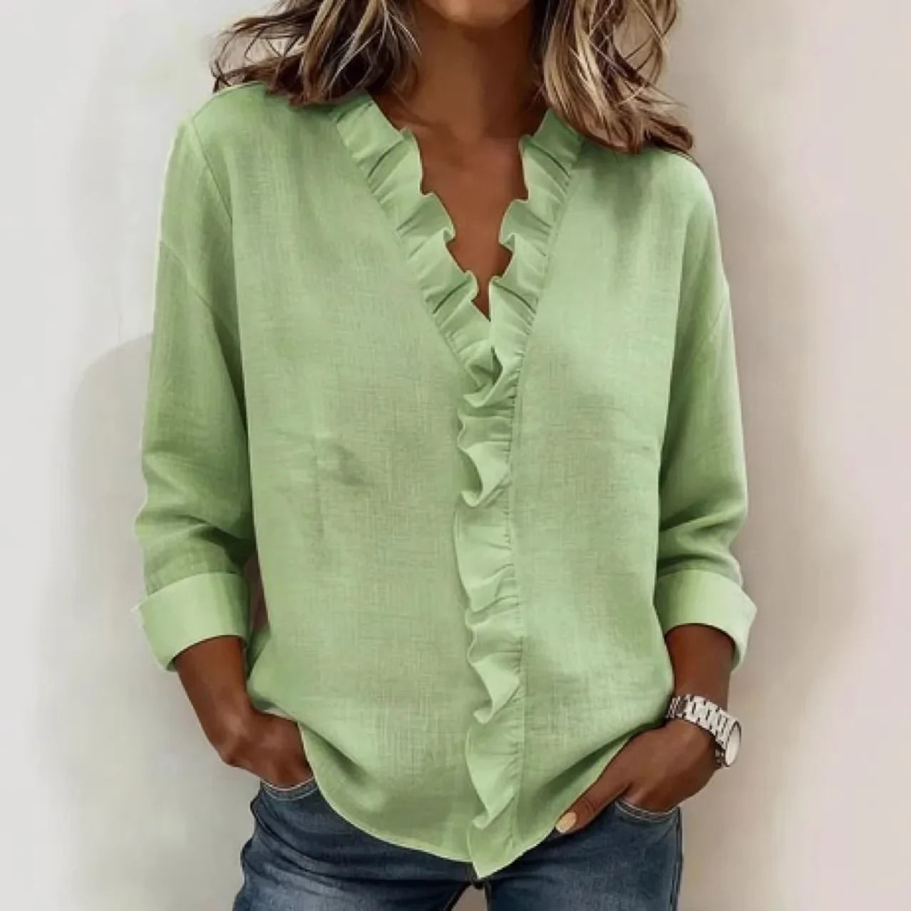 Blusa Sorelle™ com Babado Vertical e Visual Atemporal