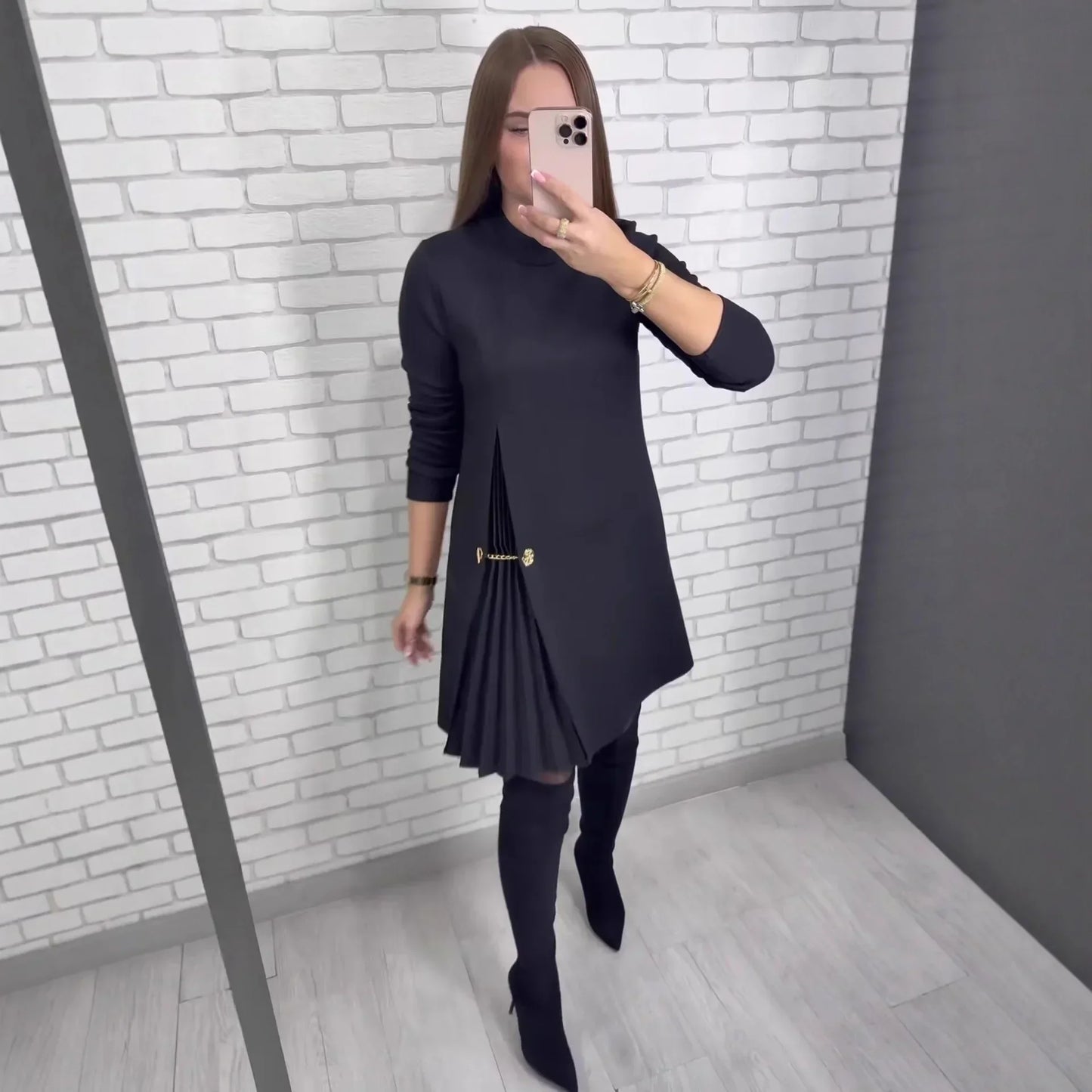 Vestido Gênova™ com Recorte Plissado Escultural