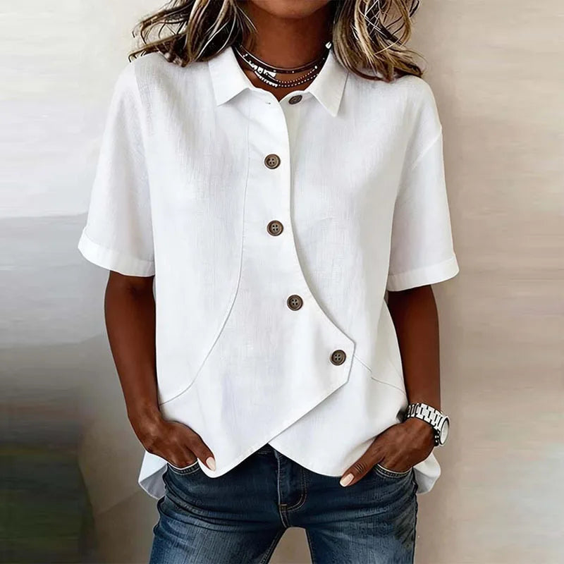 Blusa Celisse™ com Corte Assimétrico e Botões Frontais