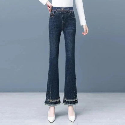 Calça Jeans Folks™ Moda Country / Com Cintura Elástica e Acabamento Charmoso!