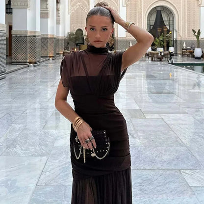 Vestido Elixire™ com Tule Translúcido e Drapeado Sofisticado