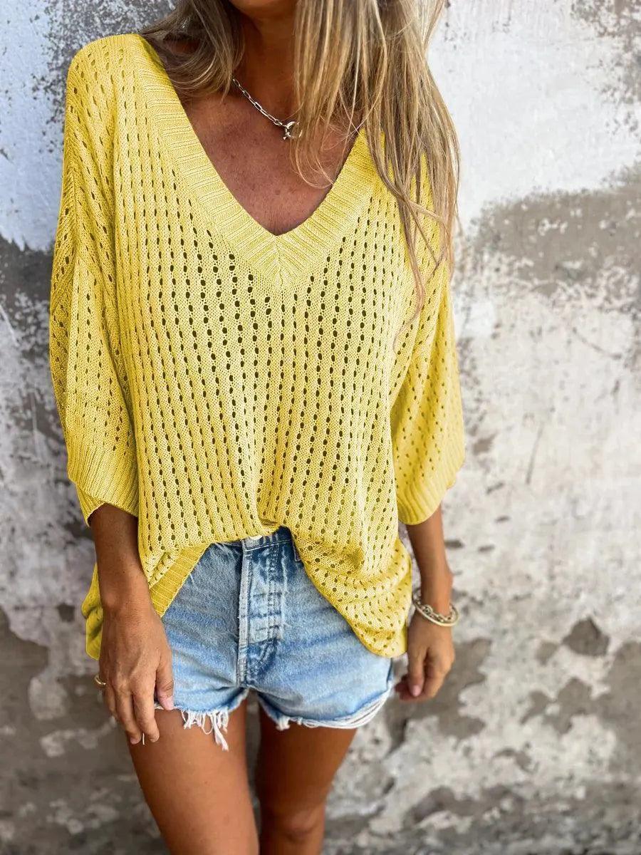 Blusinha Maré™ em Crochê de Algodão com Gola V / Leveza e Frescor para Dias de Sol!
