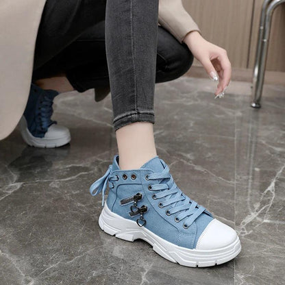 Tênis Camilla™ Estilo Botinha com Plataforma e Solado Tratorado / Moda Jeans e Conforto para seu Dia a Dia!