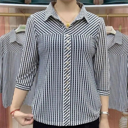 Camisa Listrada Lavínia™ em Chiffon Premium / Elegância e Conforto para Todas as Ocasiões!