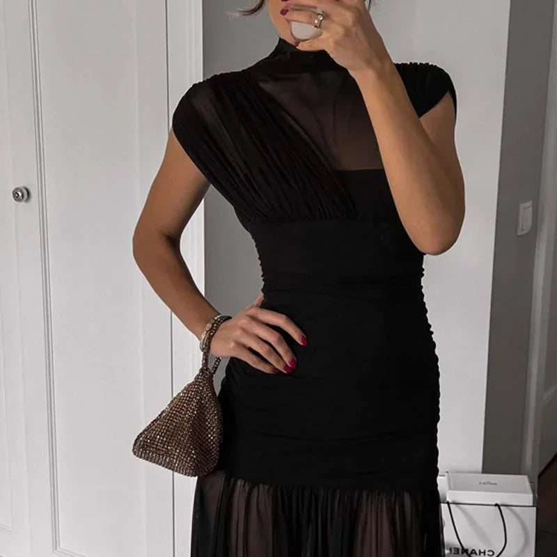 Vestido Elixire™ com Tule Translúcido e Drapeado Sofisticado