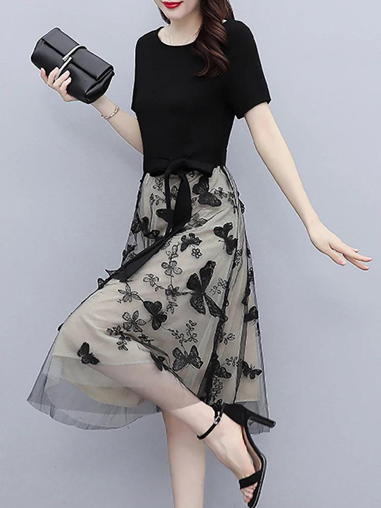 Vestido Dupla Camada Belleza™ com Detalhes de Borboleta / Elegância e Sofisticação em Cada Camada!