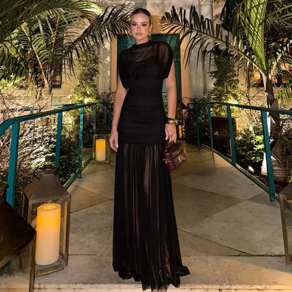 Vestido Elixire™ com Tule Translúcido e Drapeado Sofisticado