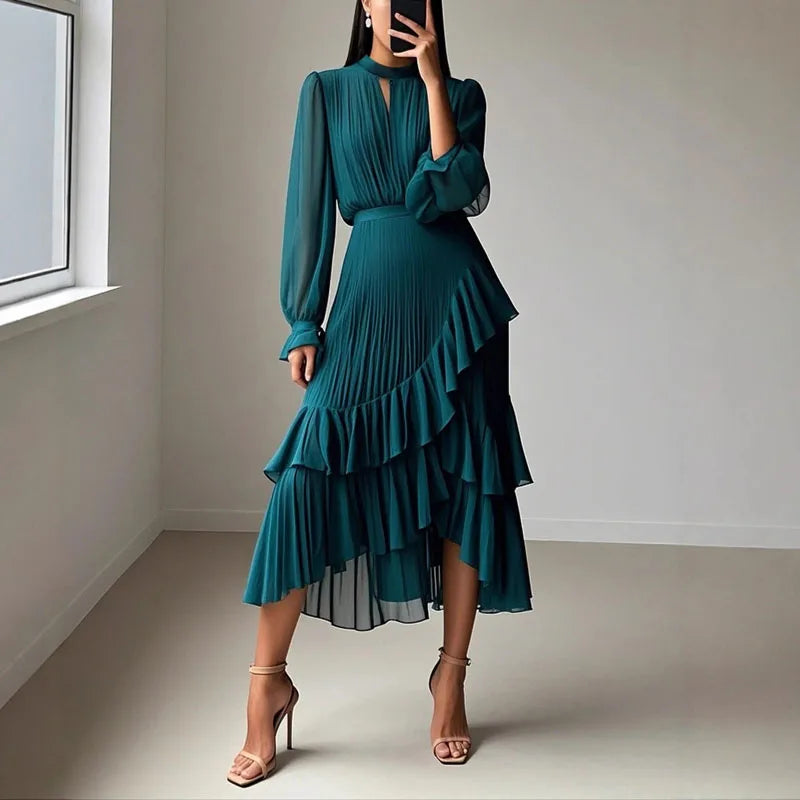 Vestido Lioren™ com Plissado Sofisticado e Babados Assimétricos