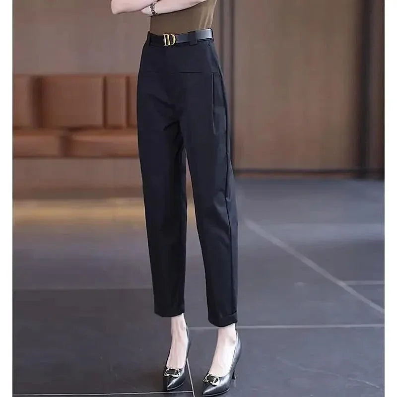 Calça Davina™ Estilo Premium / A Sinergia do Estilo e Conforto para o Seu Dia a Dia!