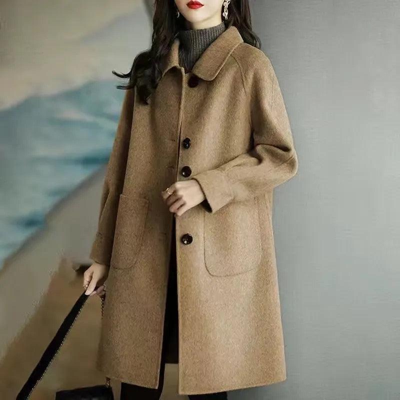 Casaco Longo Elenir Moda Europeia  / O Mais Chique, Atemporal e Imponente para o Outono Inverno 2024!