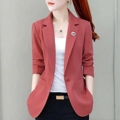 Blazer Casual Elizabeth™ Super Levinho com Broche  / O Único que Proporciona Sofisticação e Conforto na Medida Certa!