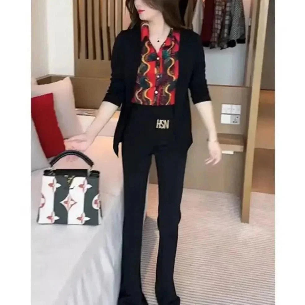 Blusinha Cardigan Morgana™ - Elegância Inconfundível / A Sedução das Flores em Uma Peça Versátil!