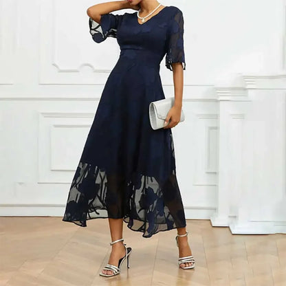 Vestido Celira™ com Design Floral Sofisticado