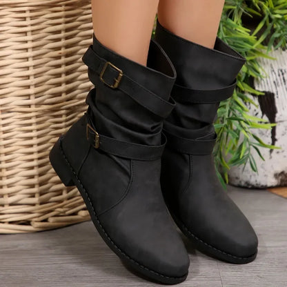 Bota Flora Montana™ com Cano Médio em Camurça / Um Charme Casual com Pegada Artesanal e Urbana!