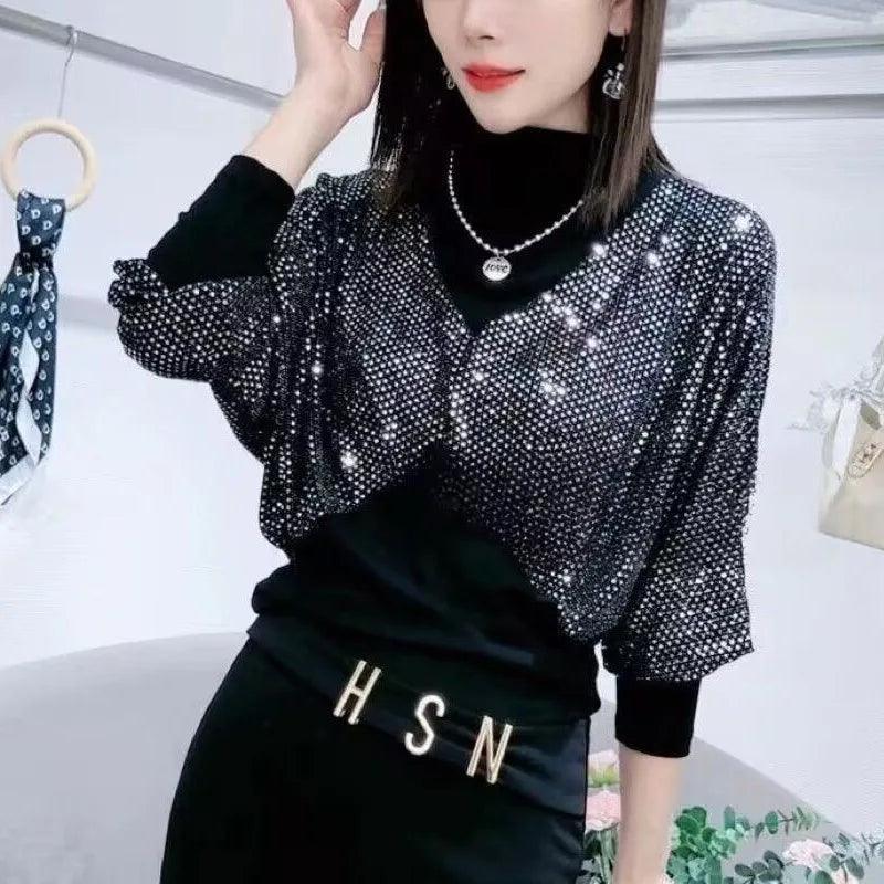 Blusinha Socialite™com Gola Alta / Elegânacia Discreta com um Toque de Luxo para o Dia a Dia!