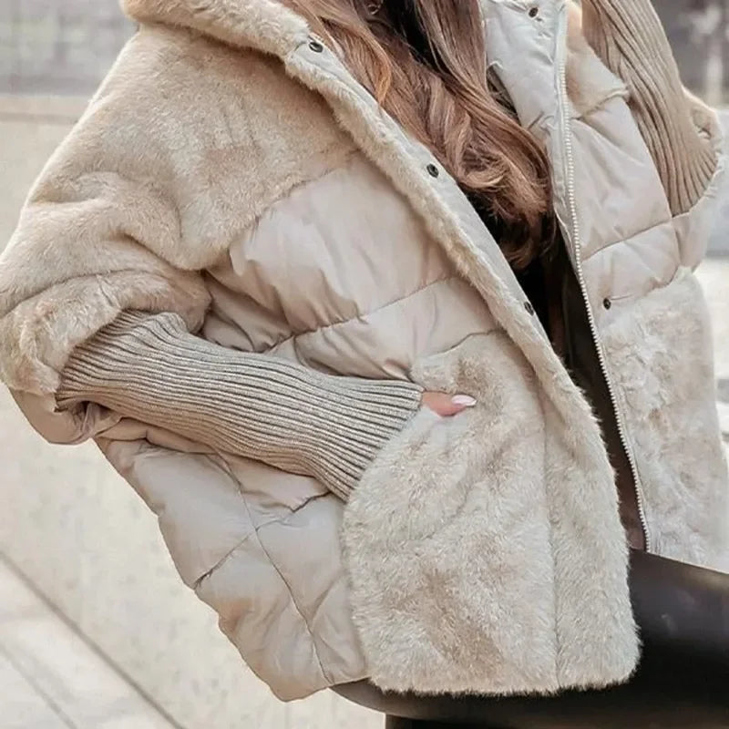 Casaco Berlin™ com Puffer Premium e Acabamento Peluciado /  Aconchego Sofisticado Para Mulheres de Presença!