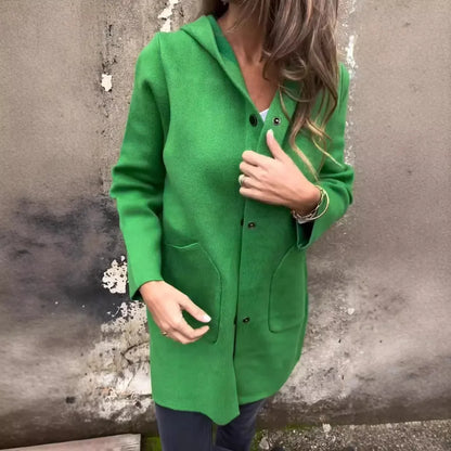 Casaco Viena Soft™ em Lã Batida com Caimento Alongado e Gola Capuz / A Elegância que Aquece com Delicadeza!
