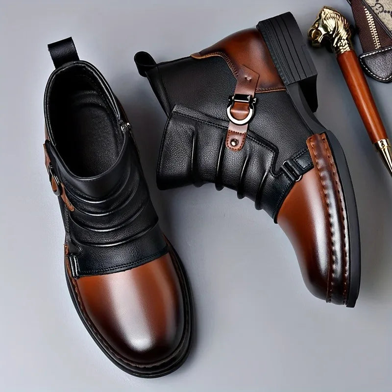 Bota Dallas™ em Couro Premium com Fivela Lateral Ajustável