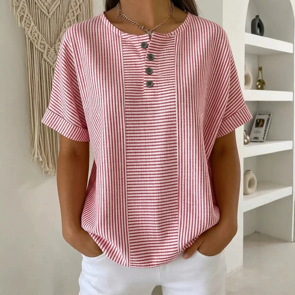 Blusa Euddora™ Com Listras Delicadas e Botões Frontais