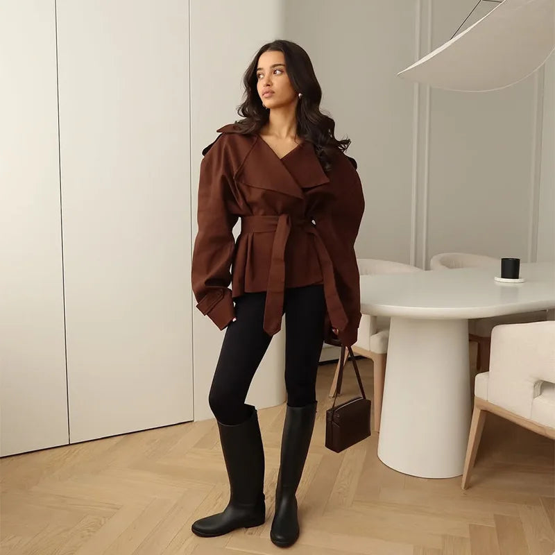 Casaco Bellecourt™ Estilo Trench Curto Com Modelagem Acinturada