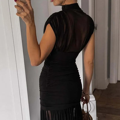 Vestido Elixire™ com Tule Translúcido e Drapeado Sofisticado