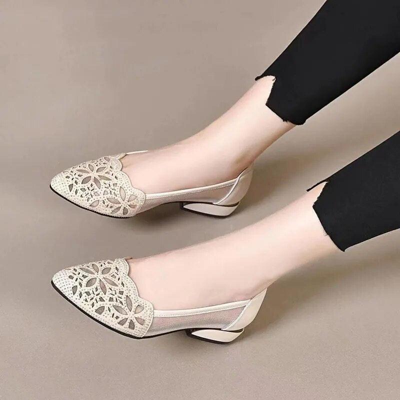 Sapato Eva™ com Strass e Renda / Seus Passos Com a Mais Pura Elegância e Sofisticação
